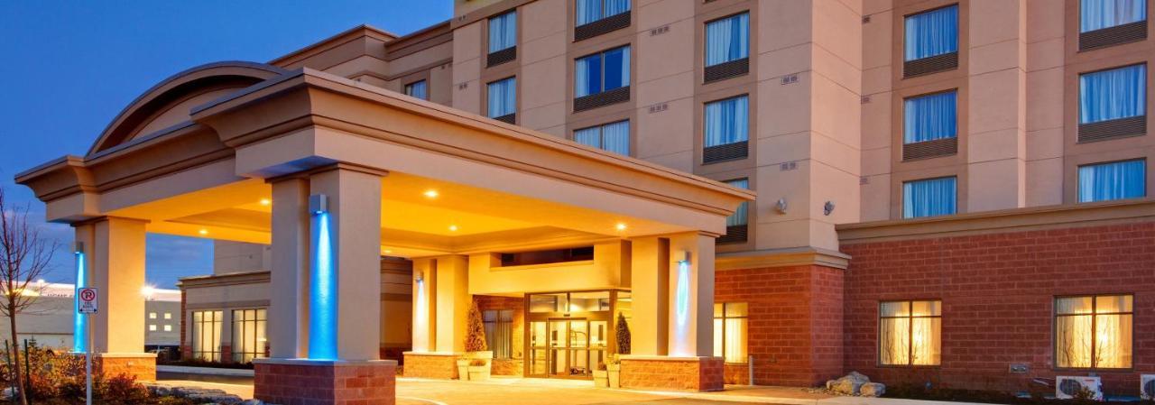Newmarket Hotel And Suites Zewnętrze zdjęcie