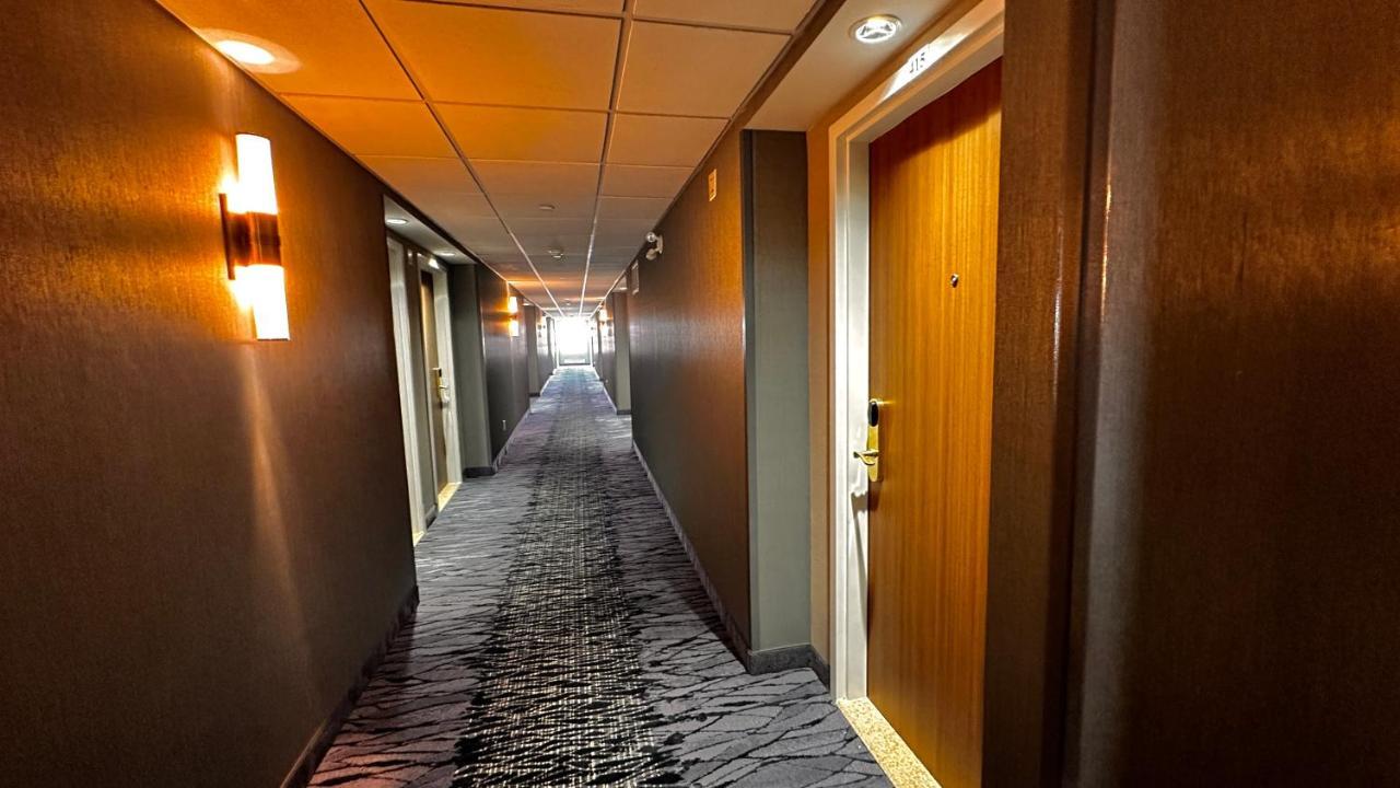 Newmarket Hotel And Suites Zewnętrze zdjęcie