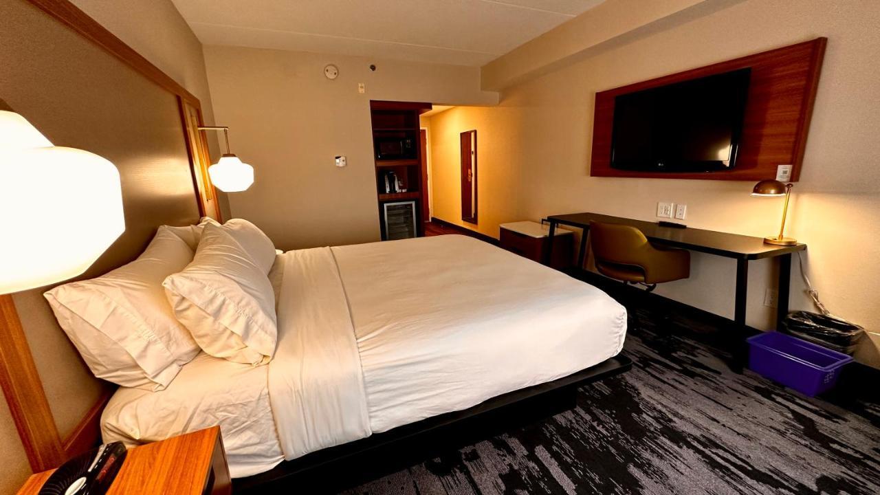 Newmarket Hotel And Suites Zewnętrze zdjęcie